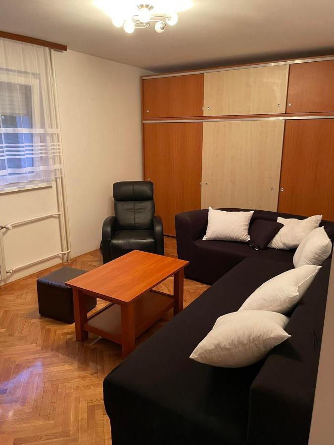 Lolly Apartment 카를로바츠 외부 사진